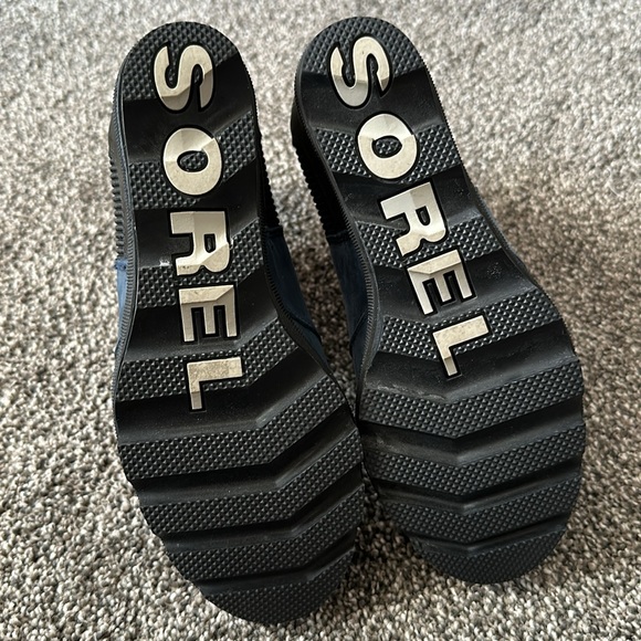SOREL Wedge Chelsea Boots - Picture 3 of 7